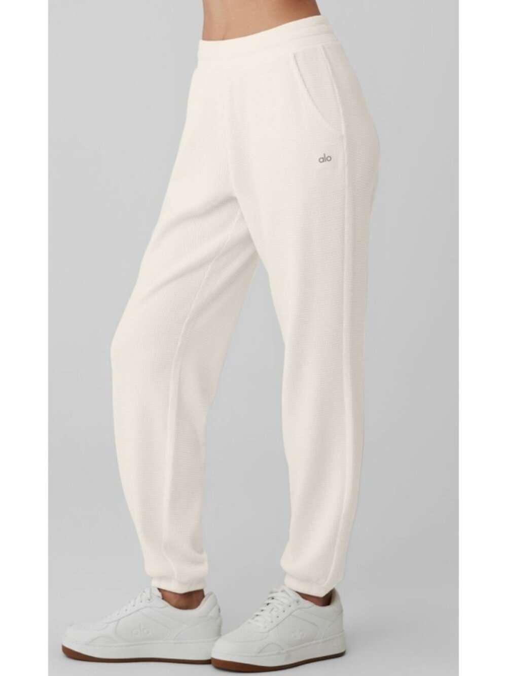 Alo Weekend Escape Joggers Ivory Waffle Thermal High-Rise Waist Cream Sweatpants